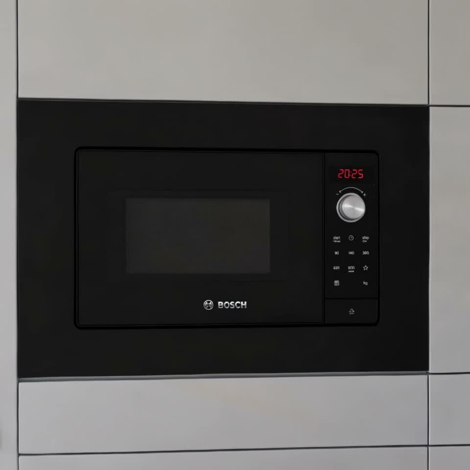 Микроволновая печь Bosch BFL623MC3, Встраиваемый, 20 л — Видеообзор